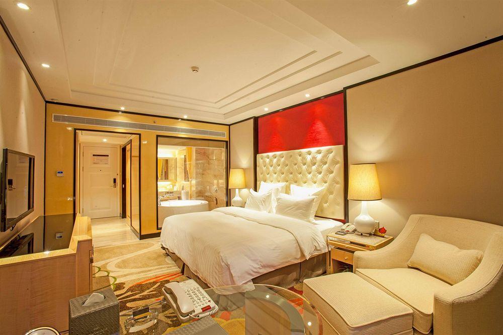 Nanning Landmark Hotel Экстерьер фото